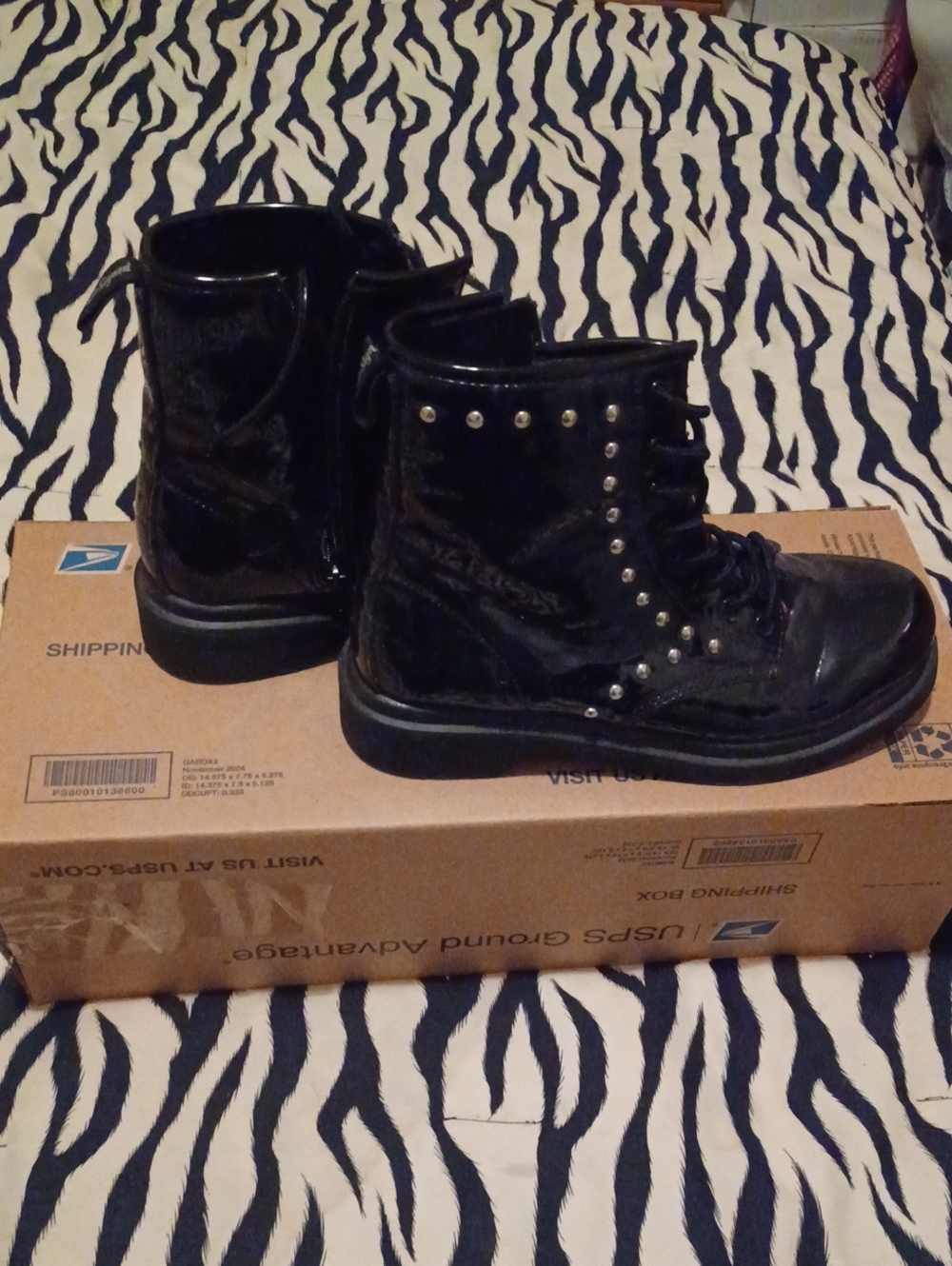 <<D Signed Black Studded  Combat Boots - Women's Size 5